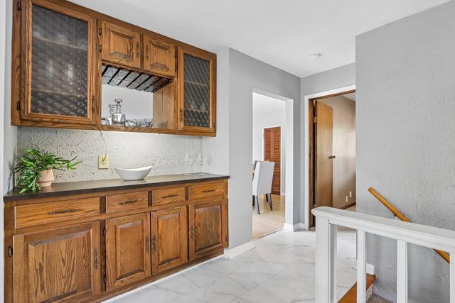 210 Prospect AVENUE, Pewaukee, WI 53072