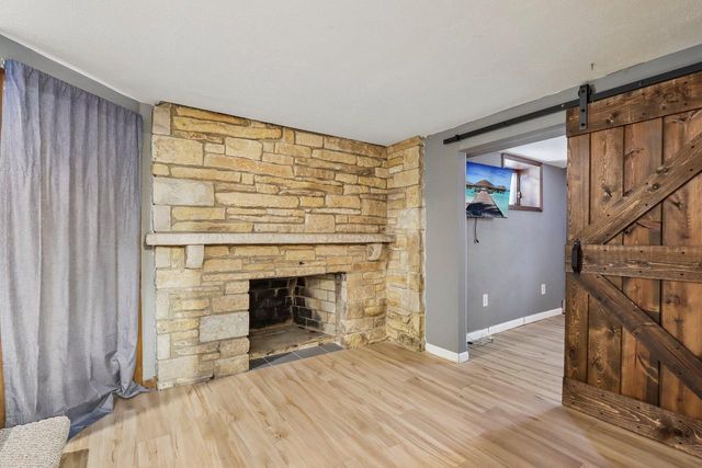 210 Prospect AVENUE, Pewaukee, WI 53072