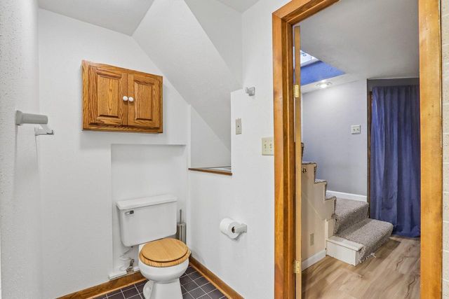 210 Prospect AVENUE, Pewaukee, WI 53072