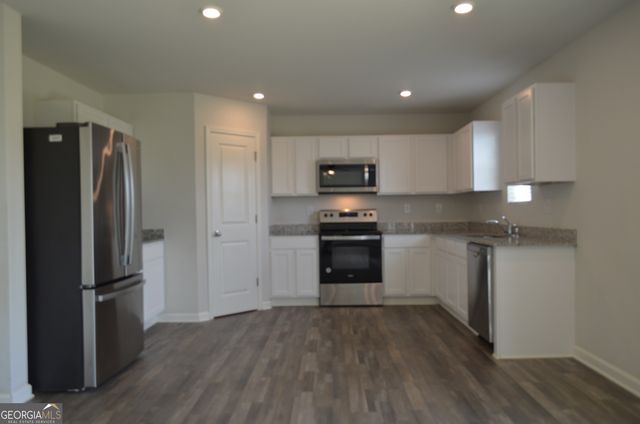 708 Coopers Lnd, Macon, GA 31216