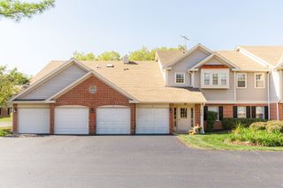 1329 E Evergreen Drive 1, Palatine, IL 60074