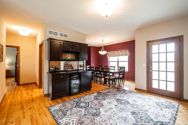 4915 Meadowview COURT, Grafton, WI 53024