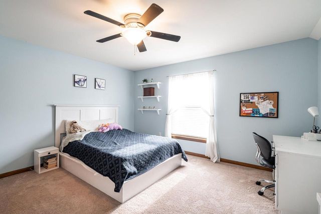 4915 Meadowview COURT, Grafton, WI 53024