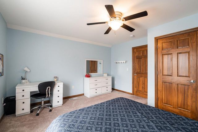 4915 Meadowview COURT, Grafton, WI 53024