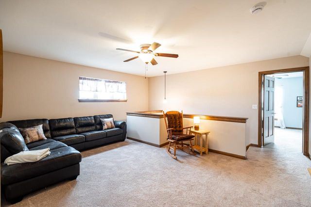 4915 Meadowview COURT, Grafton, WI 53024