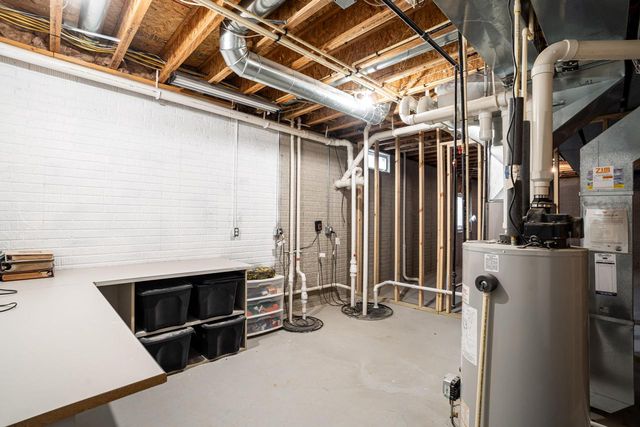 4915 Meadowview COURT, Grafton, WI 53024