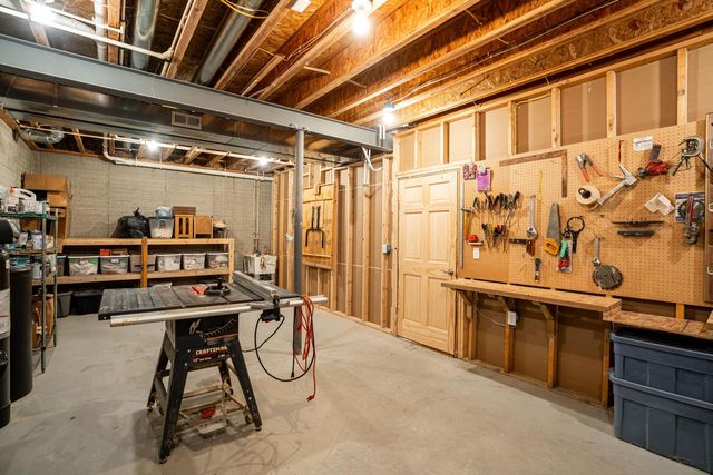 4915 Meadowview COURT, Grafton, WI 53024