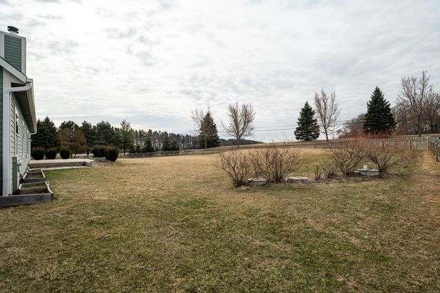 4915 Meadowview COURT, Grafton, WI 53024