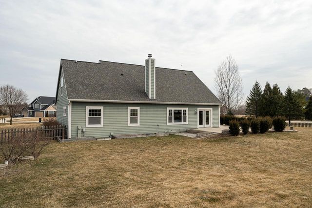 4915 Meadowview COURT, Grafton, WI 53024