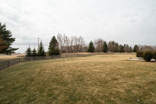 4915 Meadowview COURT, Grafton, WI 53024