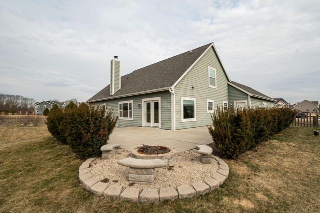 4915 Meadowview COURT, Grafton, WI 53024