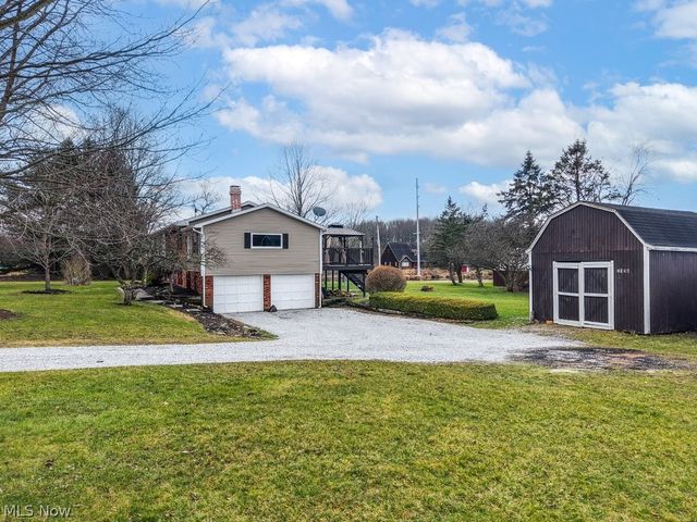 2190 Waterbury Drive, Uniontown, OH 44685