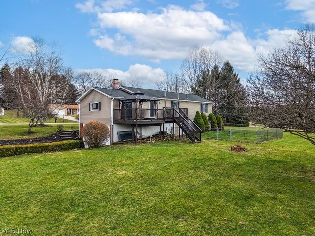 2190 Waterbury Drive, Uniontown, OH 44685