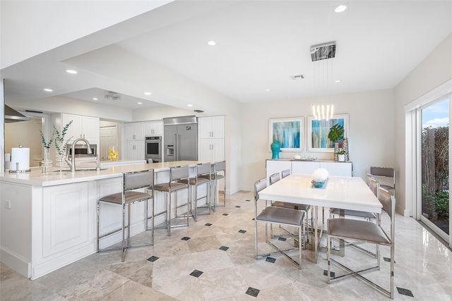 2855 NE 35th Street, Fort Lauderdale, FL 33306