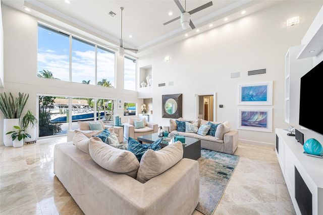 2855 NE 35th Street, Fort Lauderdale, FL 33306