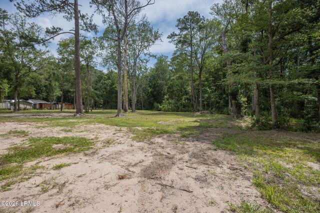 293 Meredith Road, Ridgeland, SC 29936