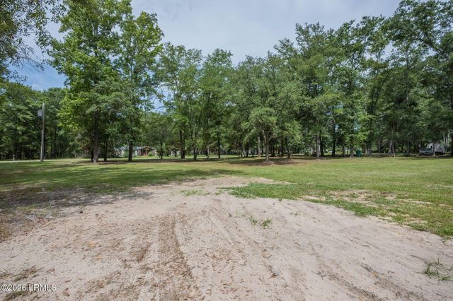 293 Meredith Road, Ridgeland, SC 29936