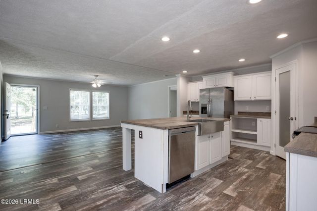 293 Meredith Road, Ridgeland, SC 29936