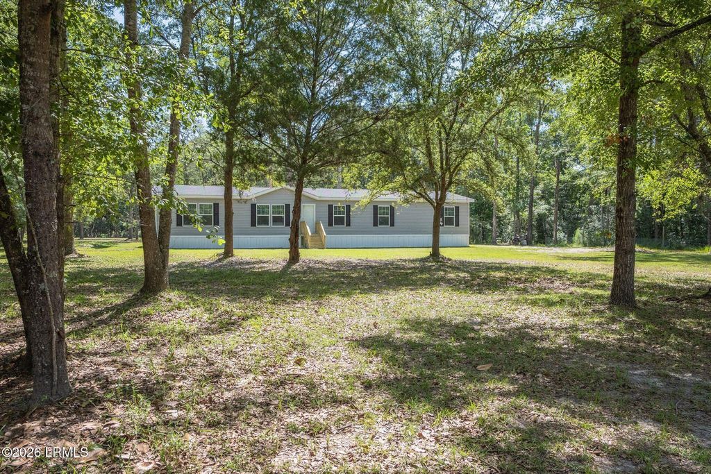 293 Meredith Road, Ridgeland, SC 29936