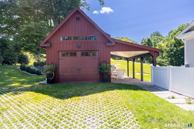 263 Peaceable Street, Ridgefield, CT 06877