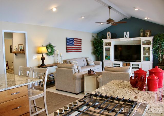 2712 Jutty Point Road, Liberty Hill, SC 29074