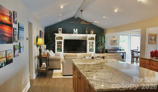 2712 Jutty Point Road, Liberty Hill, SC 29074