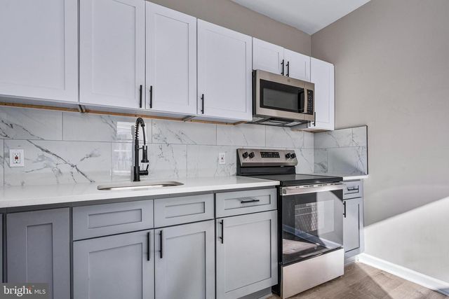 1402 W 3RD ST, Wilmington, DE 19805