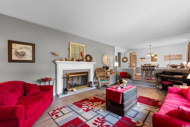 207 Green Lake Dr., Myrtle Beach, SC 29572