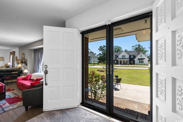 207 Green Lake Dr., Myrtle Beach, SC 29572