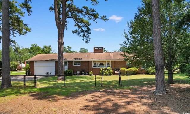 207 Green Lake Dr., Myrtle Beach, SC 29572