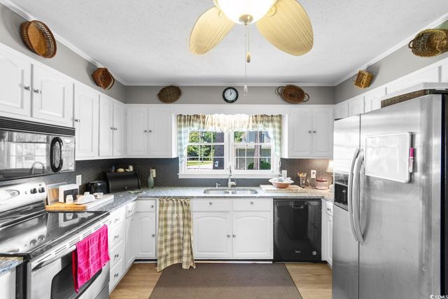 207 Green Lake Dr., Myrtle Beach, SC 29572