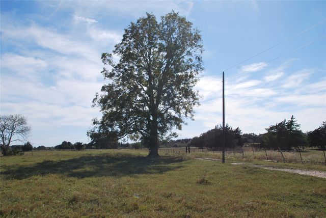 TBD FM 532, Hallettsville, TX 77964