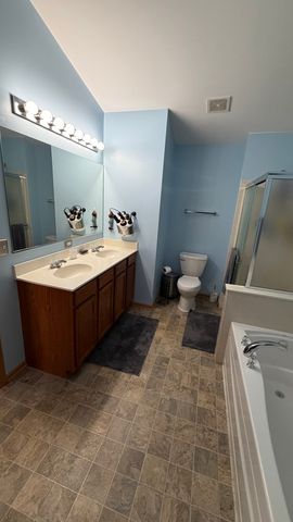 1704 Sebastian Road, Woodstock, IL 60098