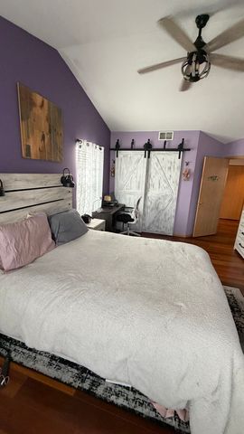 1704 Sebastian Road, Woodstock, IL 60098