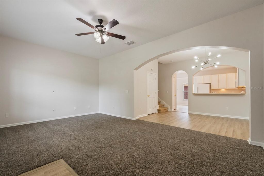 Image 21 of property listing at 9115 HUNTERS MILL DRIVE, Orlando, FL 32832