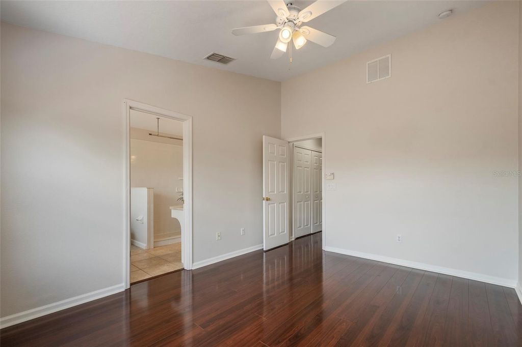 Image 29 of property listing at 9115 HUNTERS MILL DRIVE, Orlando, FL 32832