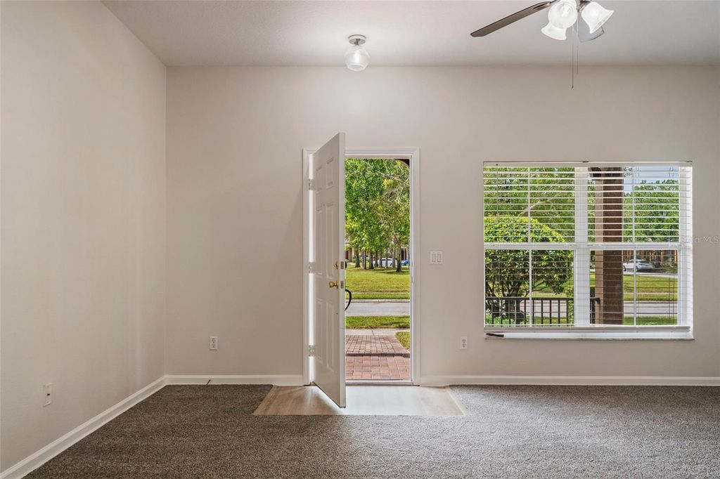 Image 4 of property listing at 9115 HUNTERS MILL DRIVE, Orlando, FL 32832