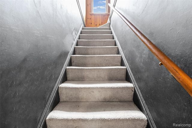 15093 White Avenue, Allen Park, MI 48101