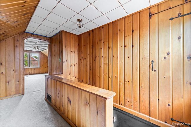 15093 White Avenue, Allen Park, MI 48101
