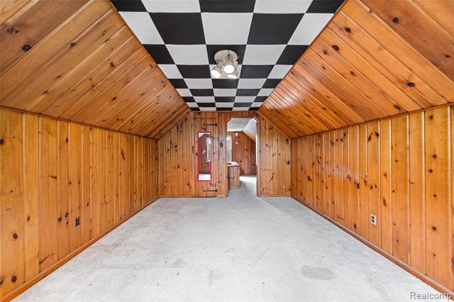15093 White Avenue, Allen Park, MI 48101