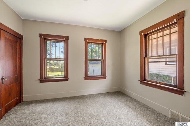 3109 N 45th Street, Omaha, NE 68104