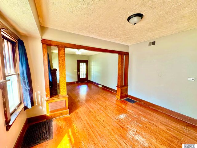 3109 N 45th Street, Omaha, NE 68104