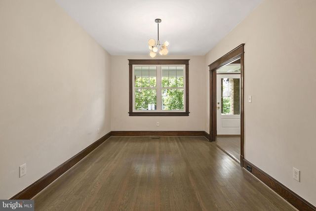 1242 OATES ST NE, Washington, DC 20002