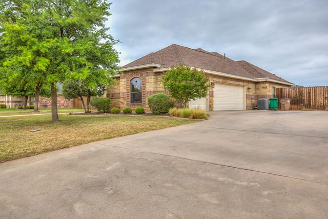 1806 Pine Valley Street, San Angelo, TX 76904