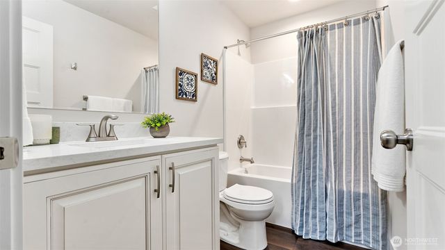 40 Trader Lane, Port Ludlow, WA 98365