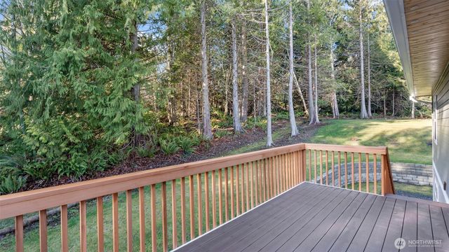 40 Trader Lane, Port Ludlow, WA 98365