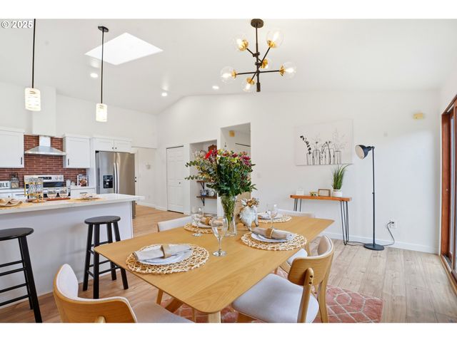 7259 Se HARNISH St, Hillsboro, OR 97123