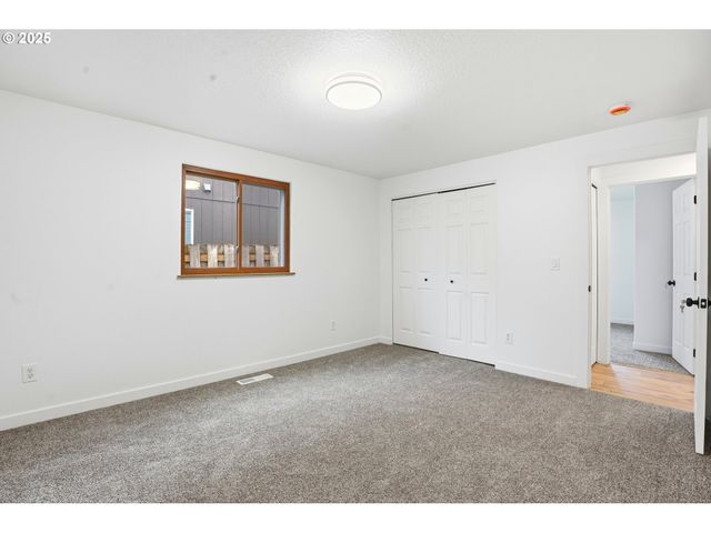 7259 Se HARNISH St, Hillsboro, OR 97123