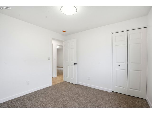 7259 Se HARNISH St, Hillsboro, OR 97123