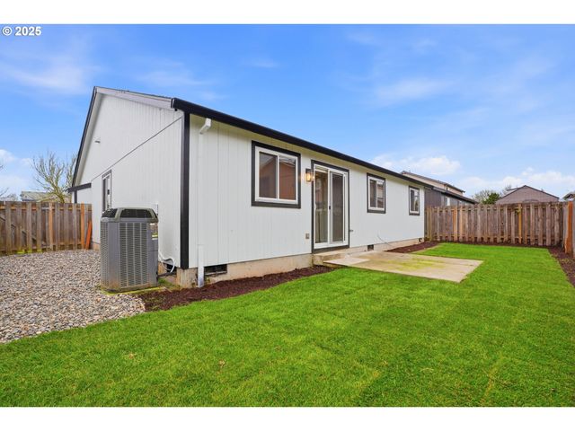 7259 Se HARNISH St, Hillsboro, OR 97123